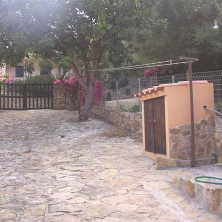 Casa A 300Mt.Dal Mare Calasinzias, 6 Letti, Ac, Pets Welcome, Wi-Fi Free Cala Sinzias Exteriör bild
